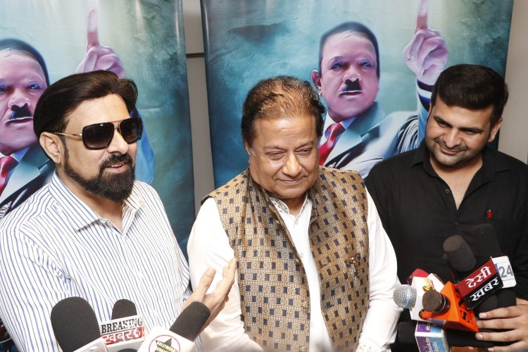 Vine Arora launched Poster and trailer of his film "Alien Frank" among Bollywood celebrities in mumbai