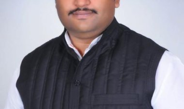 Suraj Singh Somvanshi – A Champion of Digital Literacy and Youth Empowerment in Hardoi